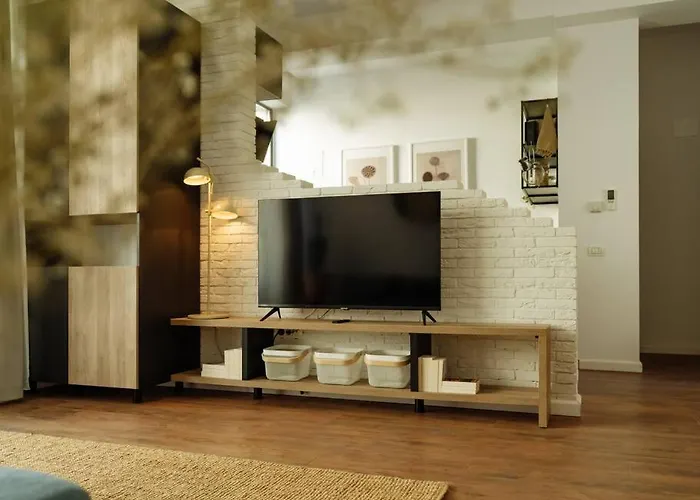 Apartment 10 - New Building & Parking *