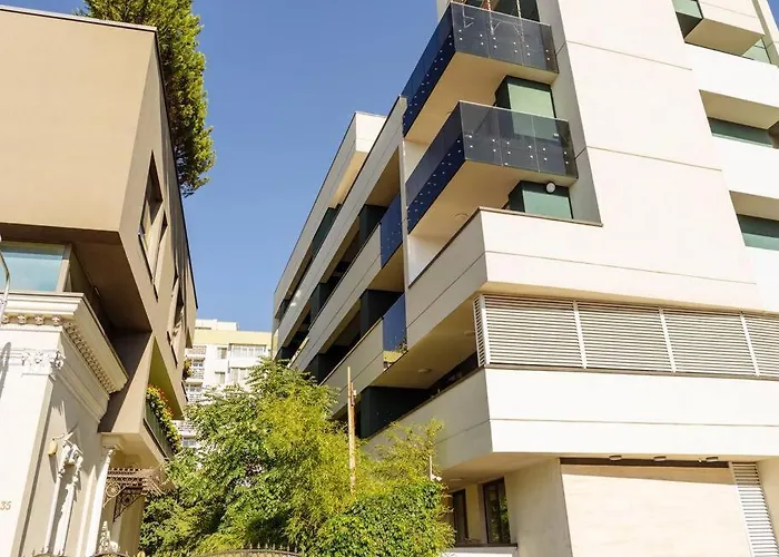 10 - New Building & Parking Apartment *
