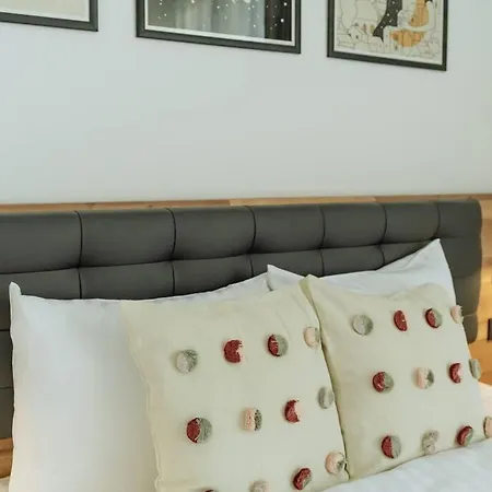 10 - New Building & Parking * Bukareszt