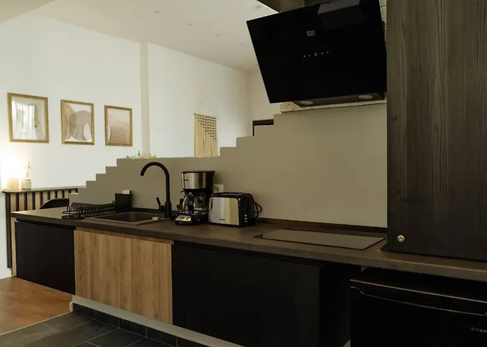 10 - New Building & Parking Apartman