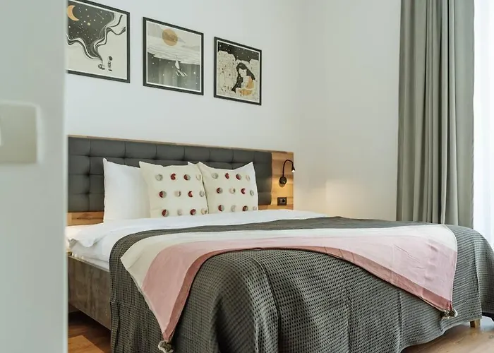 Apartman 10 - New Building & Parking