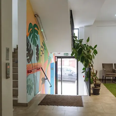 10 - New Building & Parking * בוקרשט