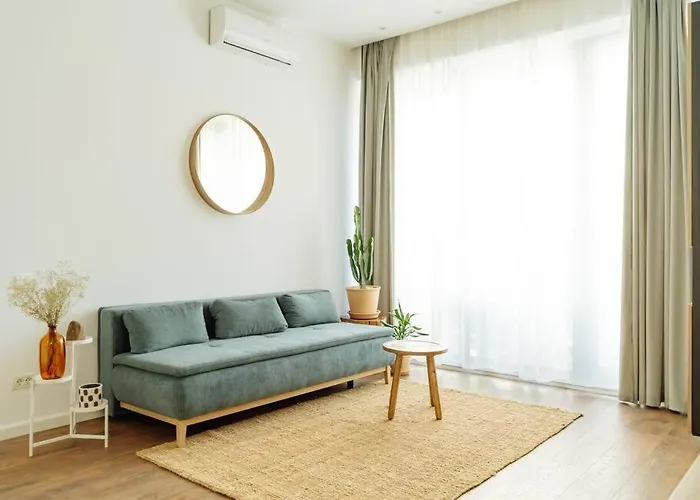 10 - New Building & Parking アパート