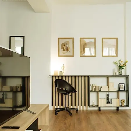 10 - New Building & Parking Bükreş