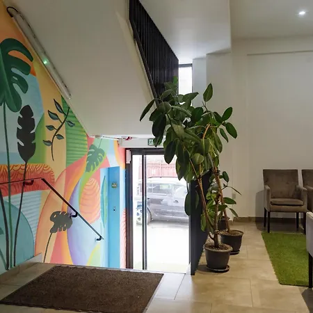 10 - New Building & Parking Bükreş